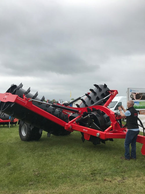 Folding Aerator